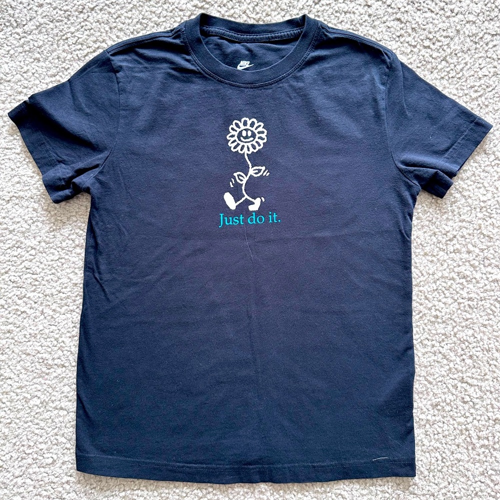 Brand New Nike ‘Just Do It’ Flower T-Shirt